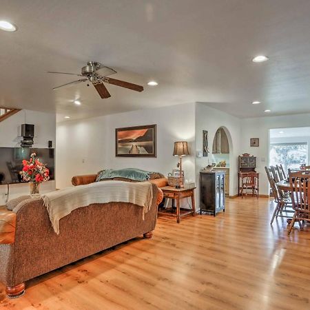 Lakeside Home With Game Room, Yard, Deck And Fireplace Pinetop-Lakeside Exterior foto